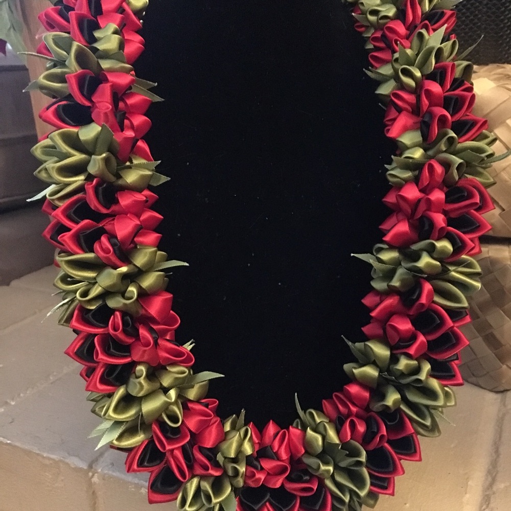 Ribbon Lei (Black and Red) Brand New